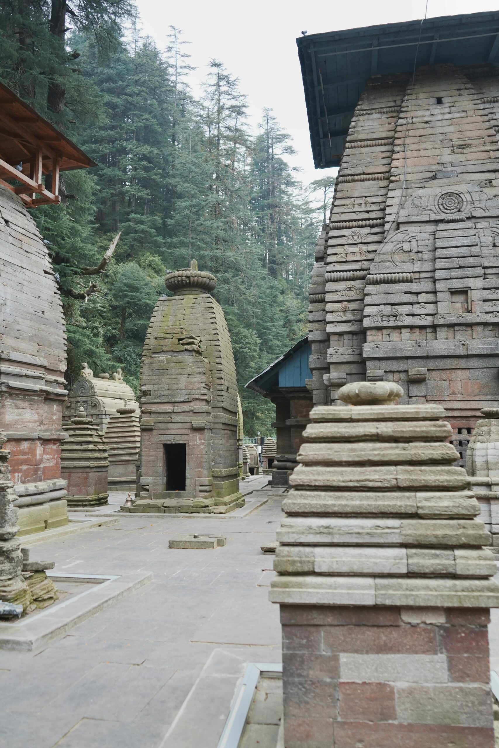 Kumaon hills panoramic view - India travel guide