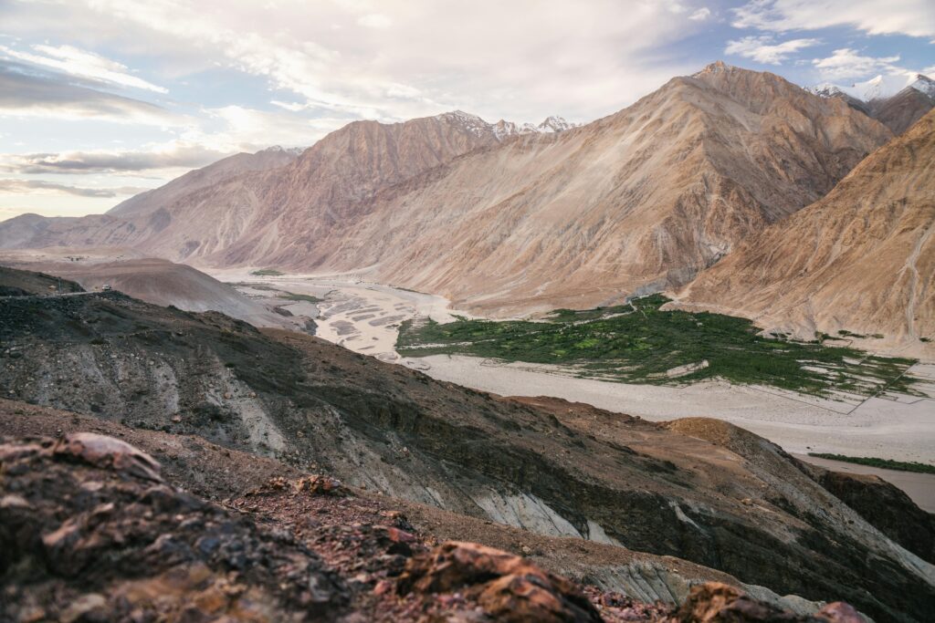 Exploring the Remote Beauty of the Nubra Valley: A First-Timer’s Guide to Bactrian Camels, Monasteries and High-Altitude Landscapes pexels arthousestudio 5015217
