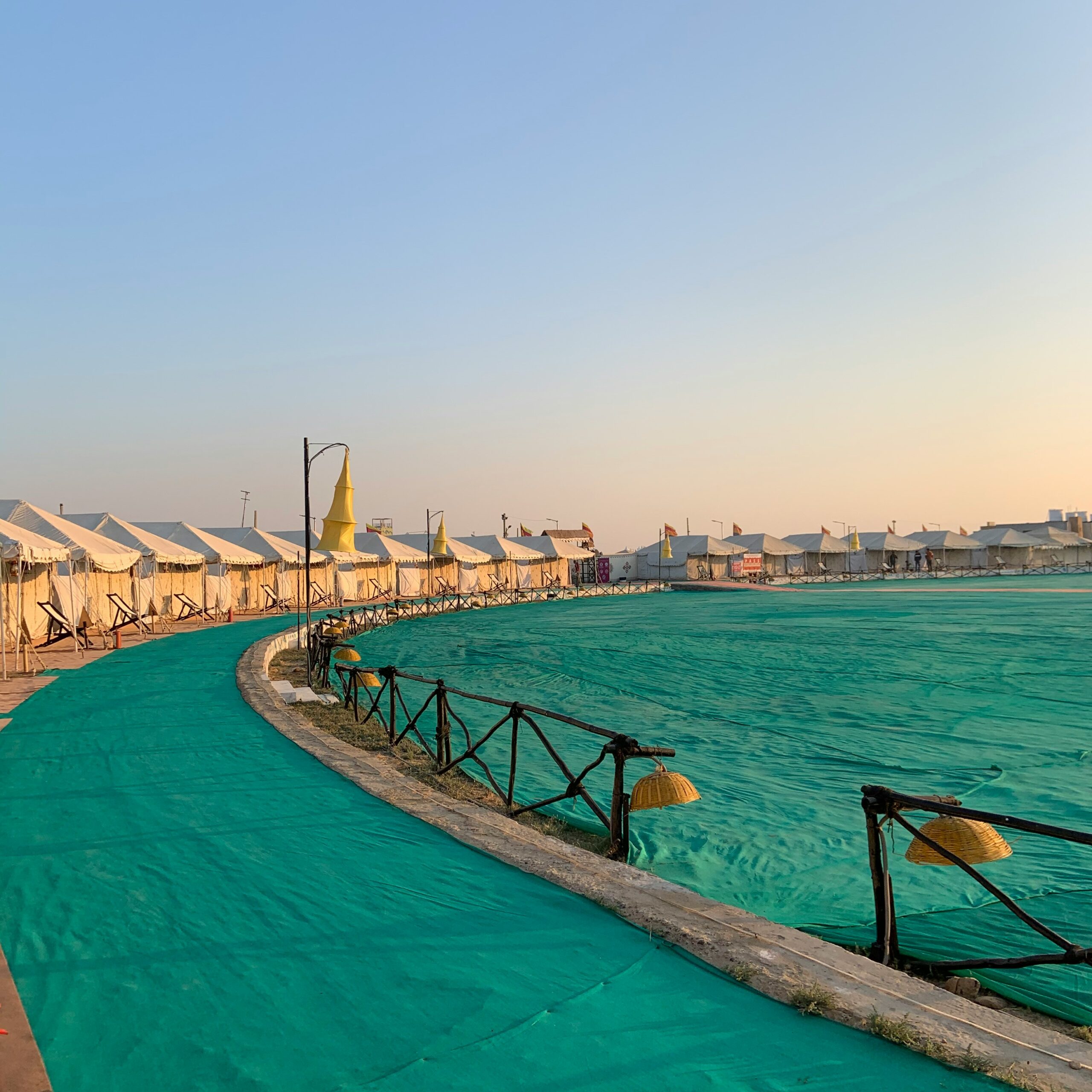 Little Rann Gujarat star gazing night scene - India travel guide