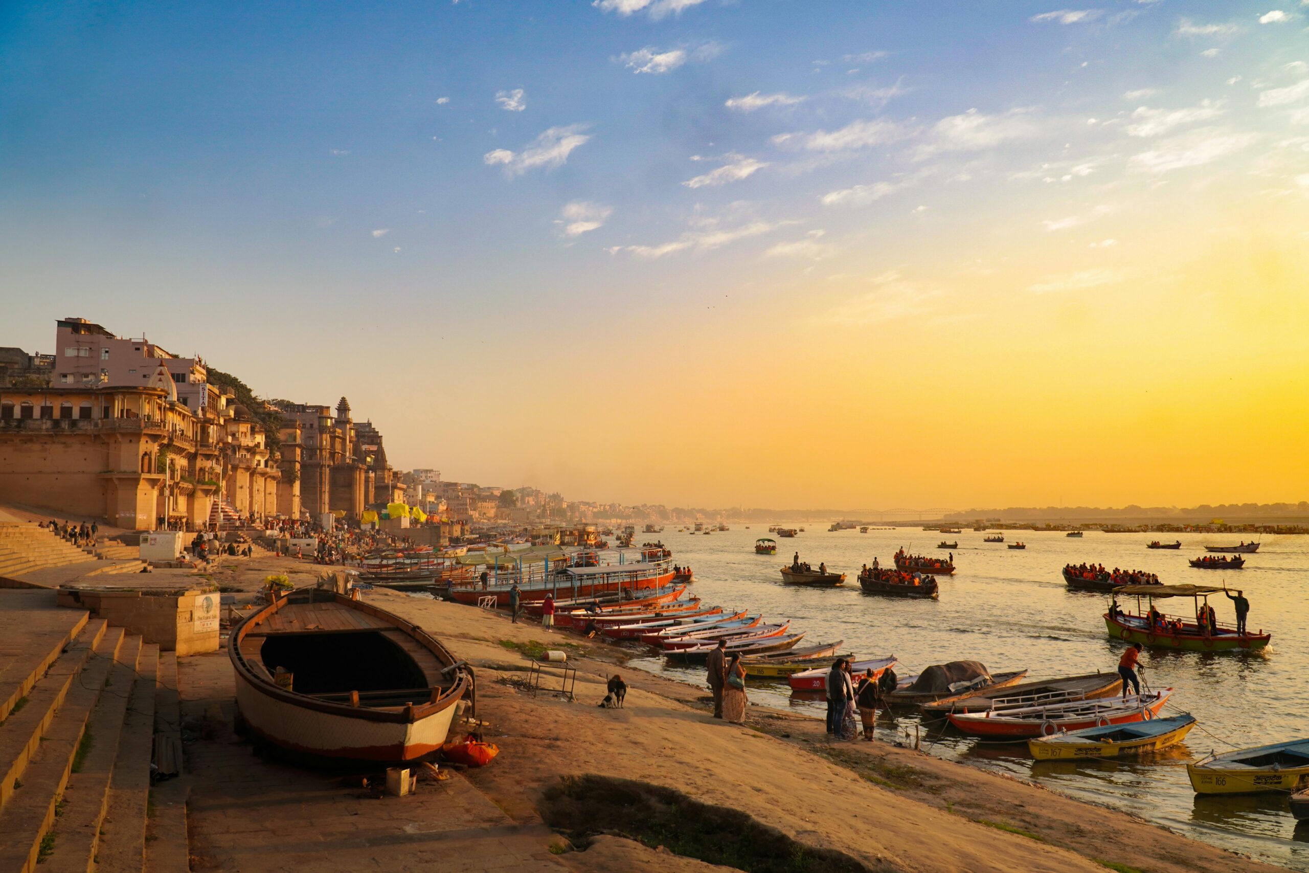 Varanasi Ghats river Ganges India | Explore India Guides Varanasi Ghats river Ganges India — india luxury travel guide